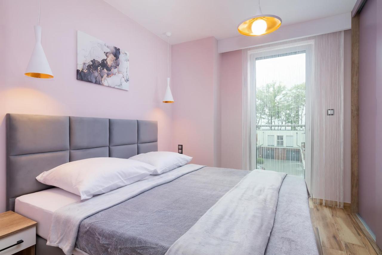 Apartament Porto Santa Rewales Екстер'єр фото
